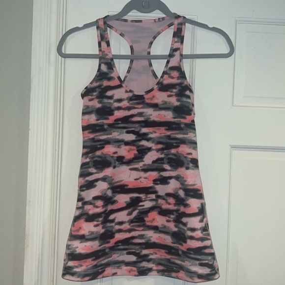 Lululemon Cool Racerback Wamo Camo Light Pink Size 4 - Picture 5 of 10
